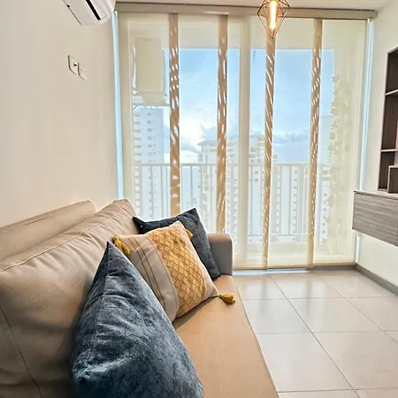 Apartamento Apto Moderno, Vista Al Mar, 3hab Cerca De La Playa Cartagena
